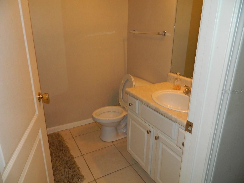 18136 VILLA CREEK DR #18136 — photo 20