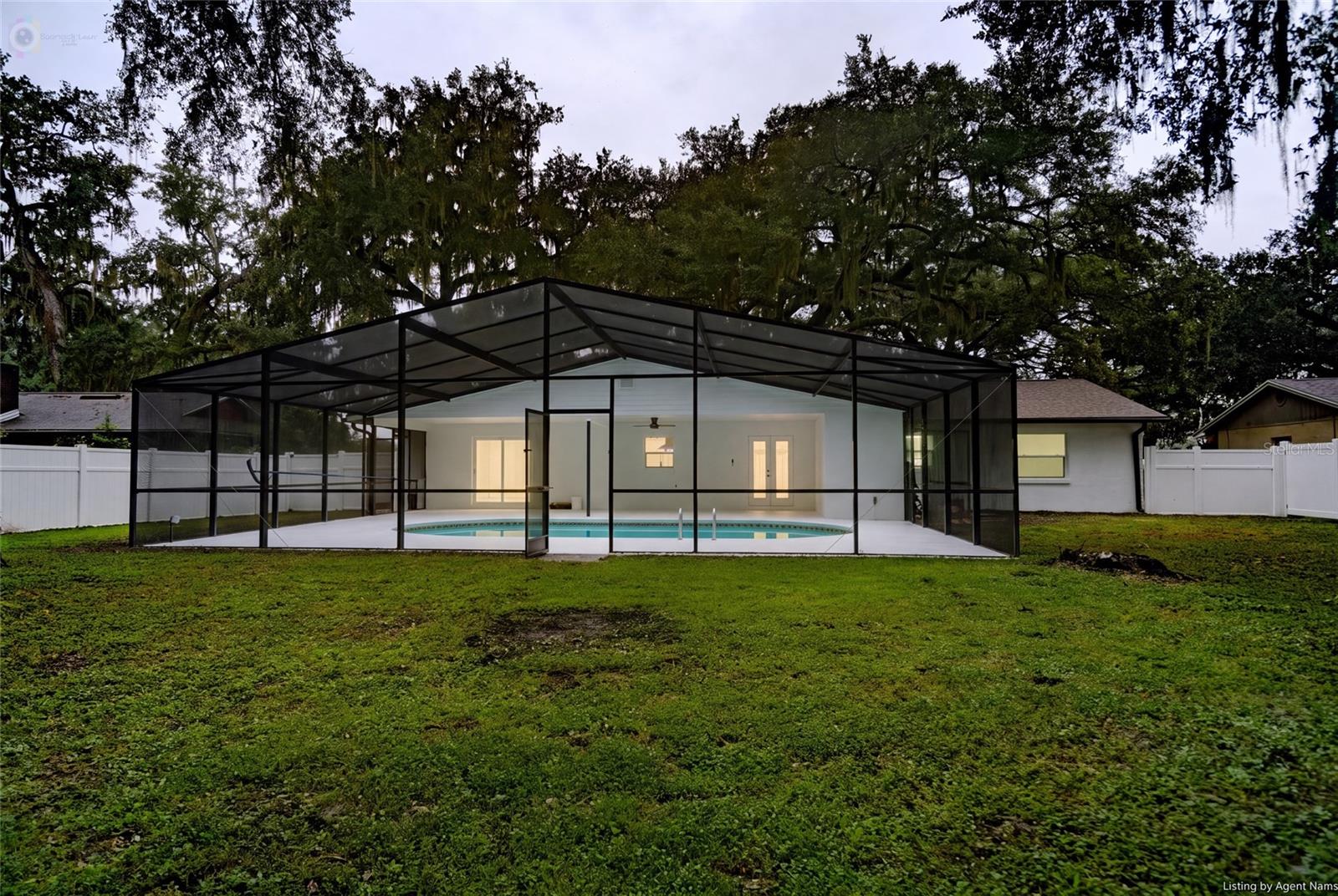 611 ROOKS RD — photo 30