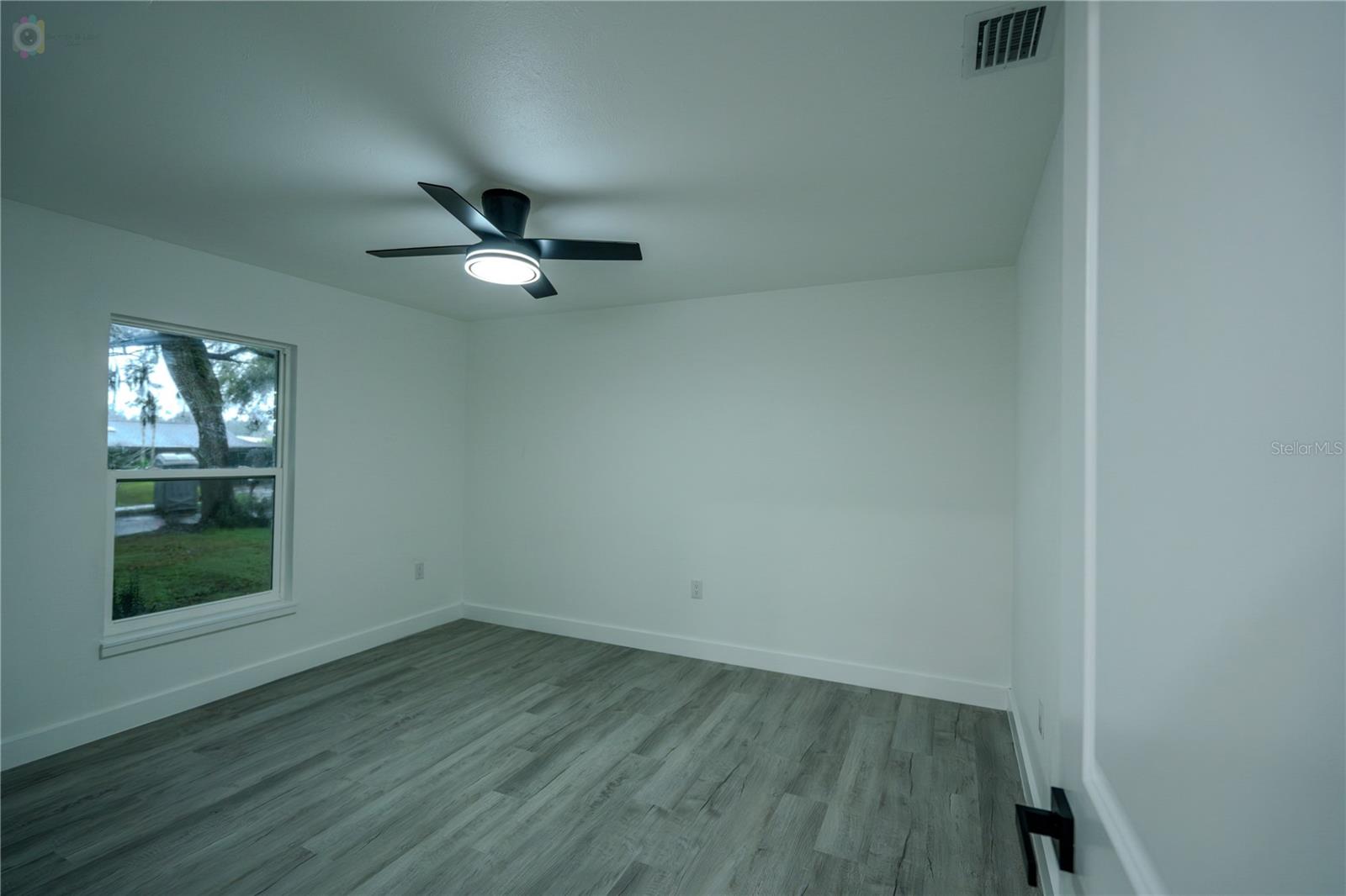 611 ROOKS RD — photo 21