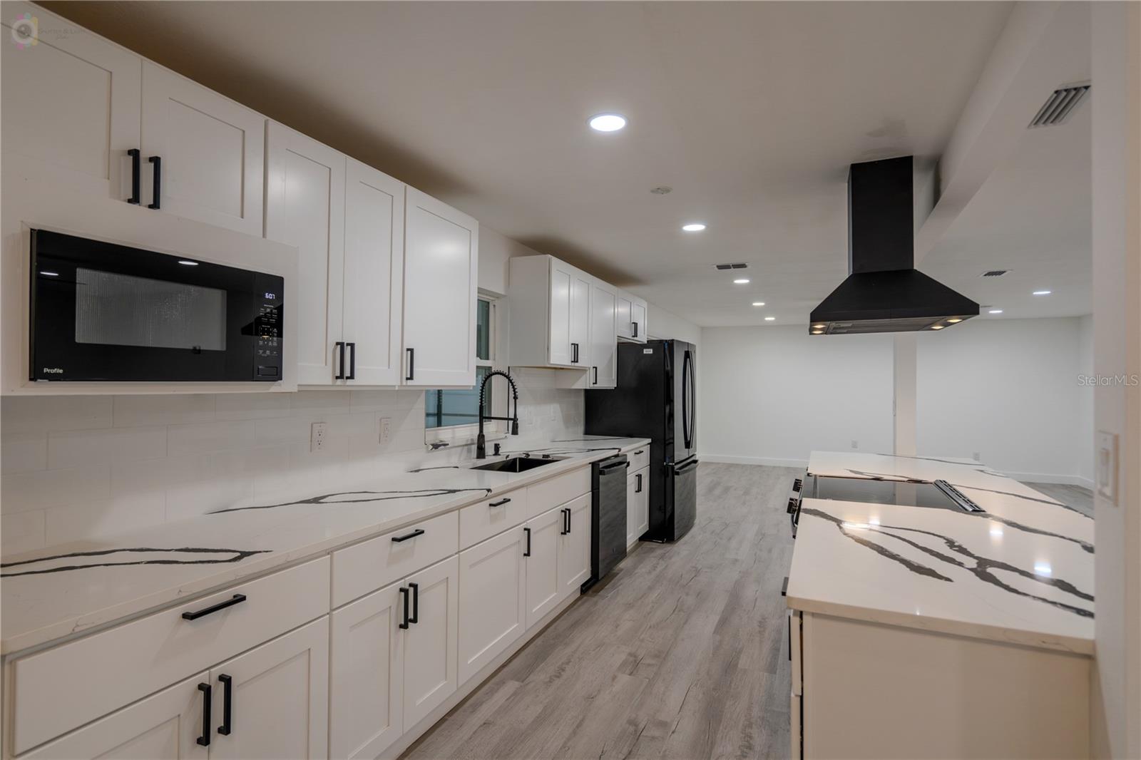 611 ROOKS RD — photo 13