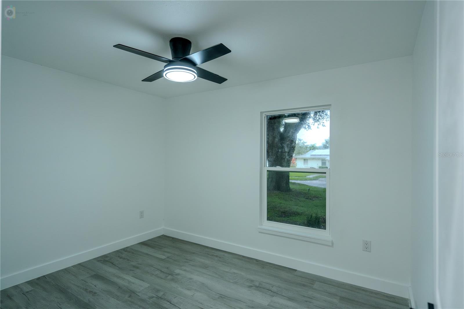 611 ROOKS RD — photo 18