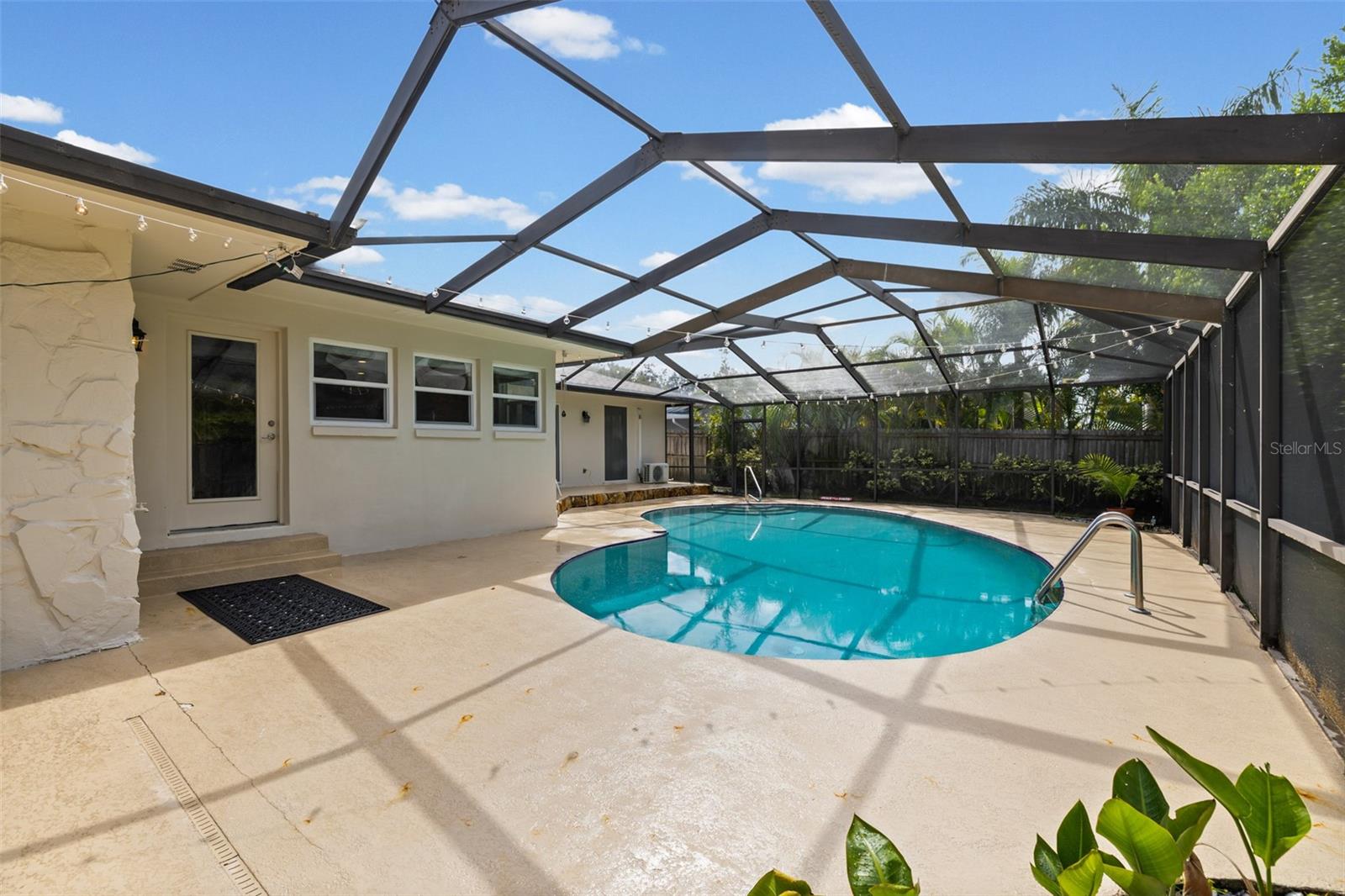 1570 HIGH BLUFF DR — photo 29