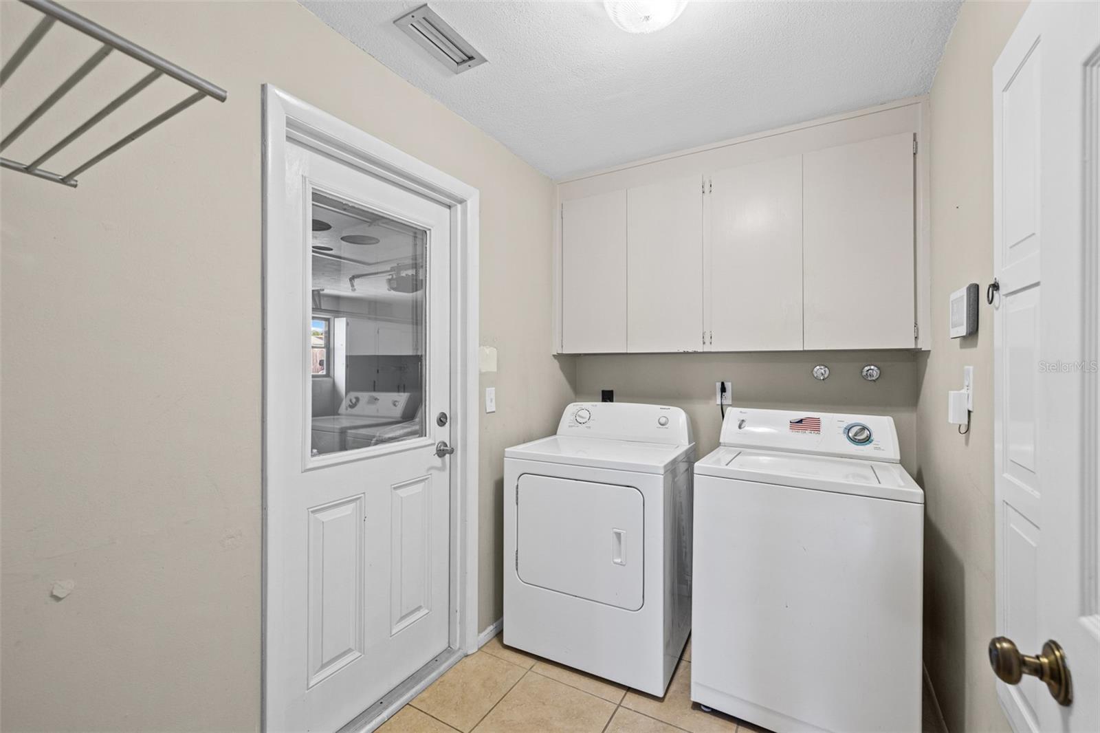 1570 HIGH BLUFF DR — photo 46