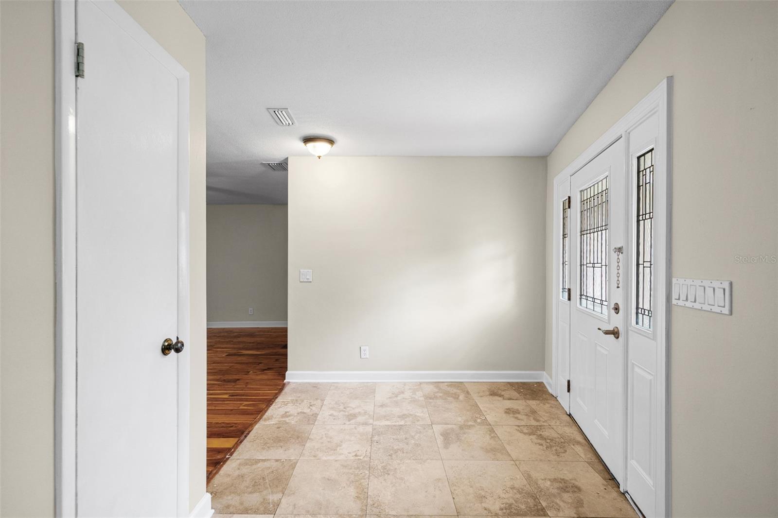 1570 HIGH BLUFF DR — photo 18