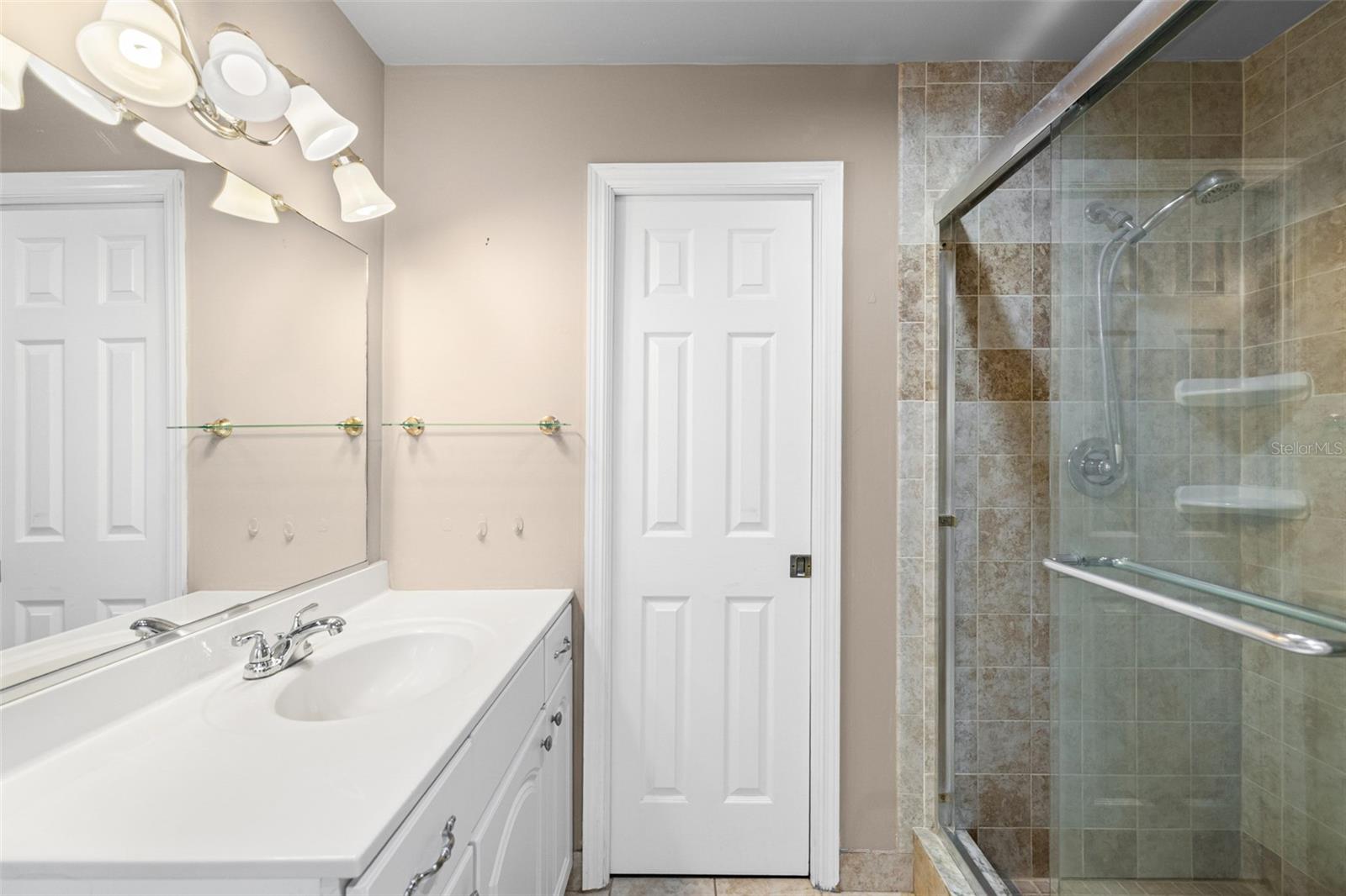 1570 HIGH BLUFF DR — photo 37