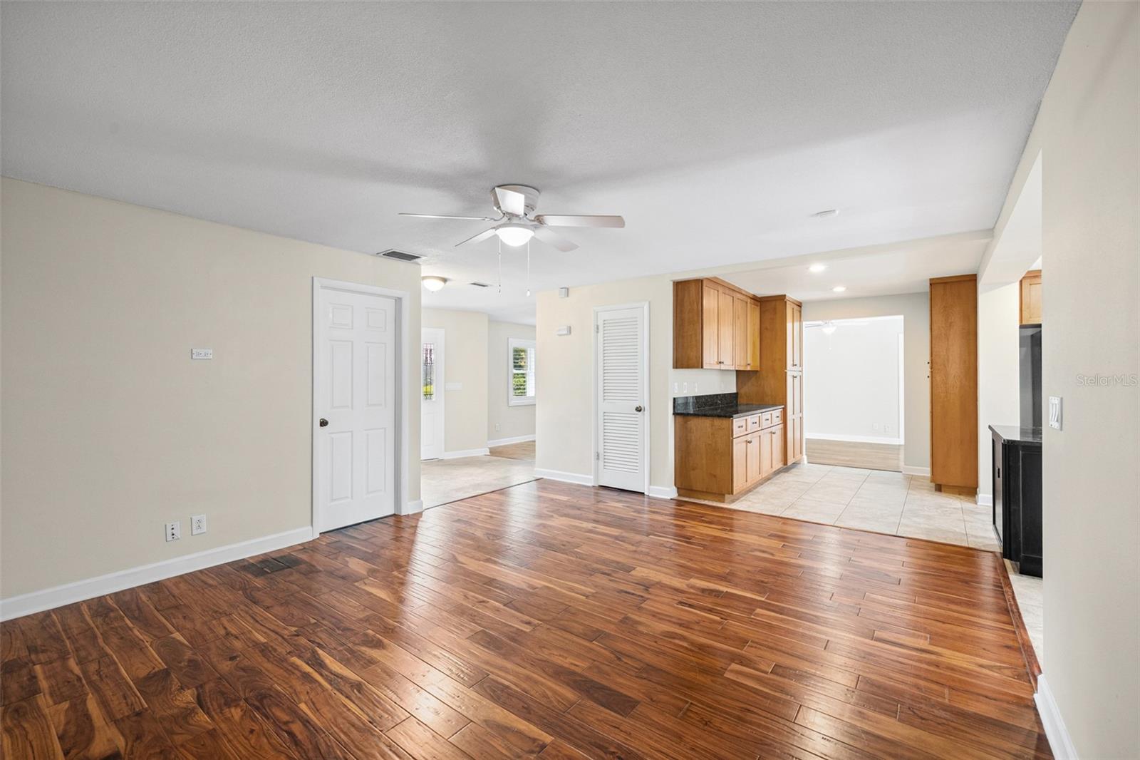 1570 HIGH BLUFF DR — photo 22