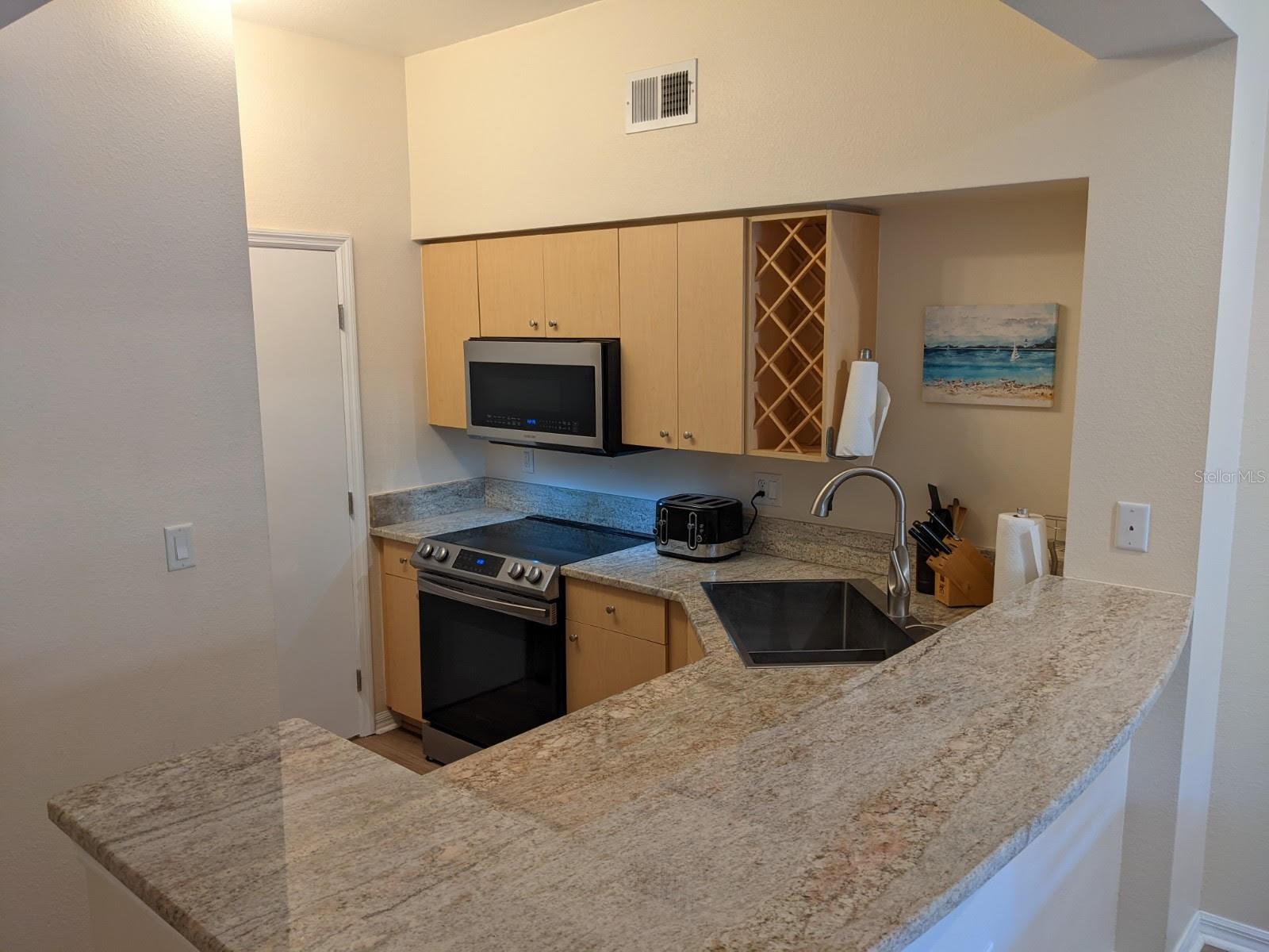 100 4TH AVE S #224 — photo 7