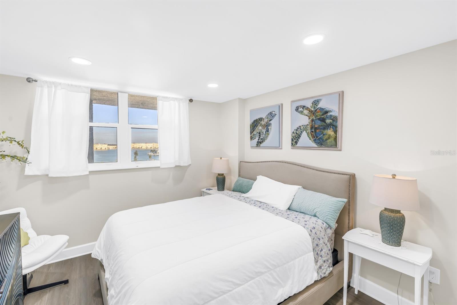 15462 GULF BLVD #1006 — photo 16