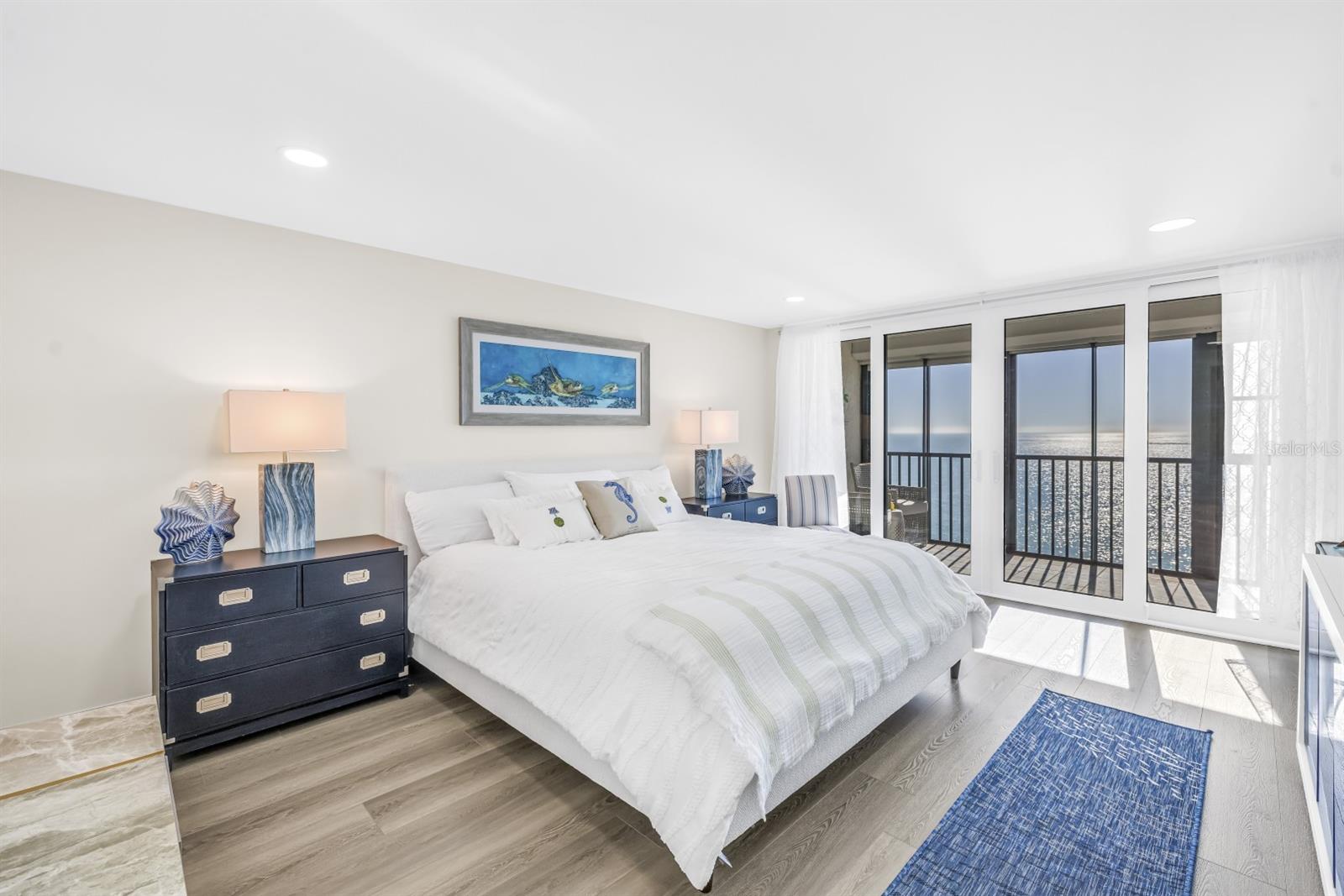 15462 GULF BLVD #1006 — photo 9