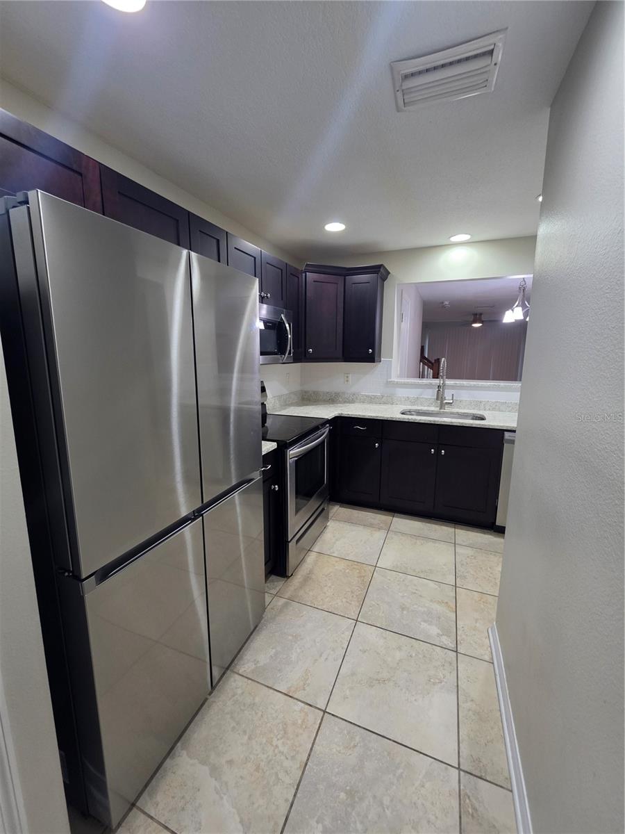 8110 SILENT CREEK DR — photo 5