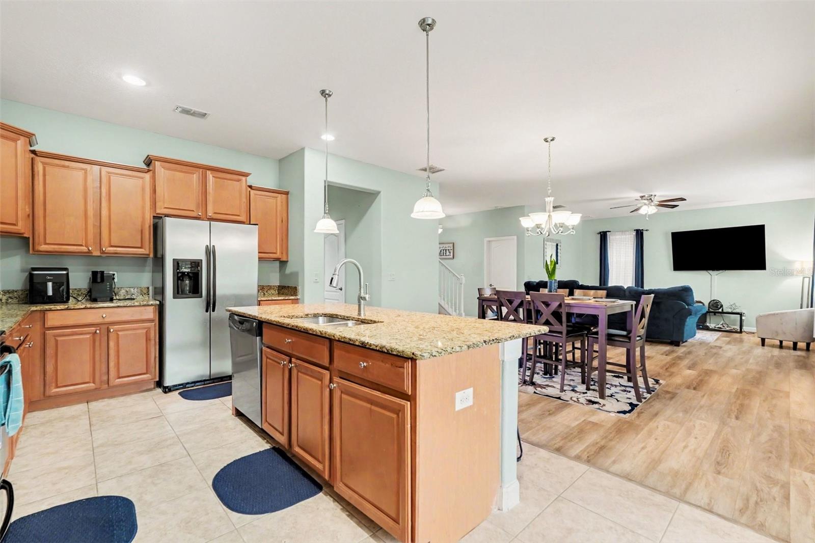 20443 AUTUMN FERN AVE — photo 13