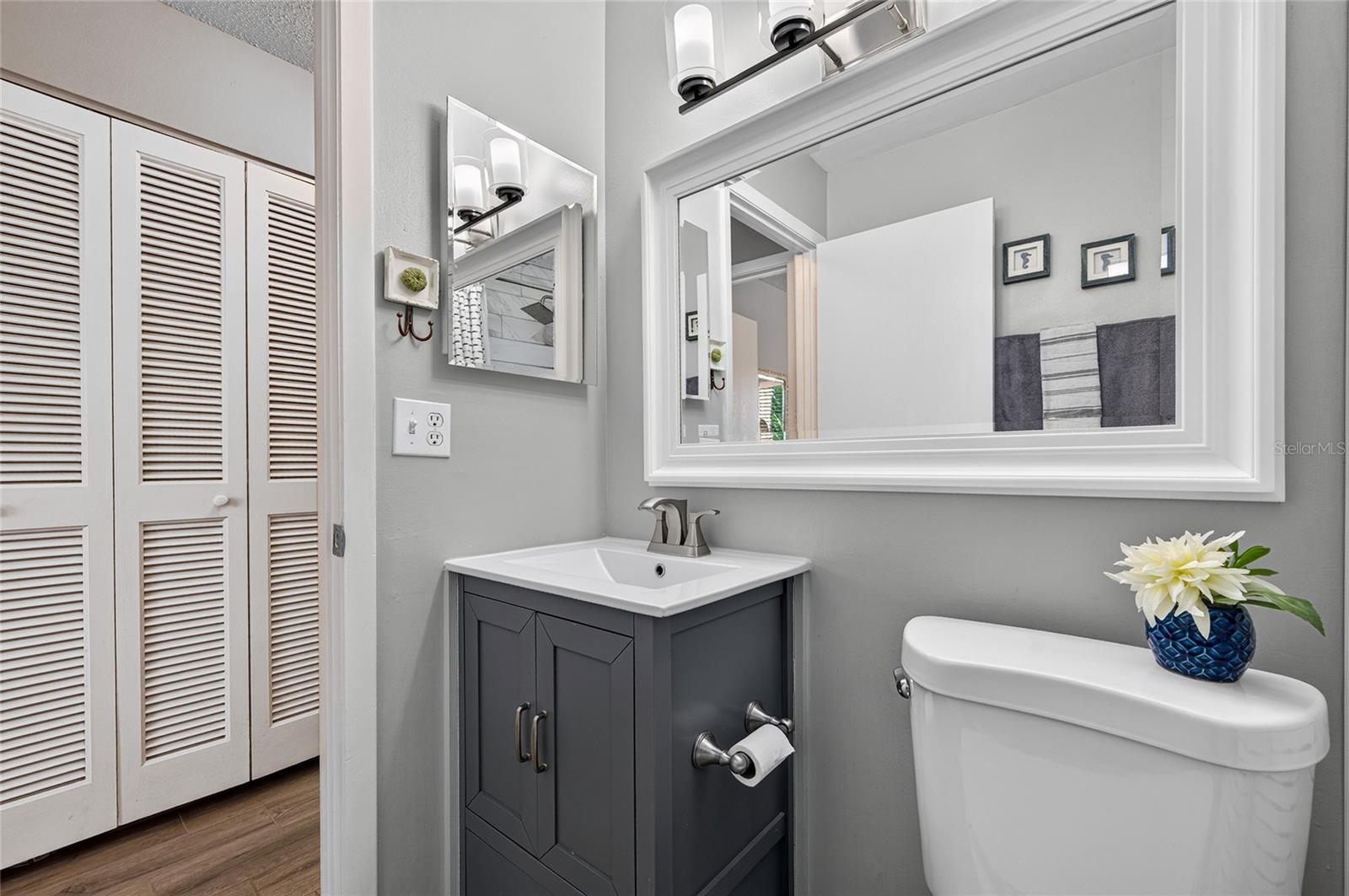 1634 STICKNEY POINT RD #34-202 — photo 36