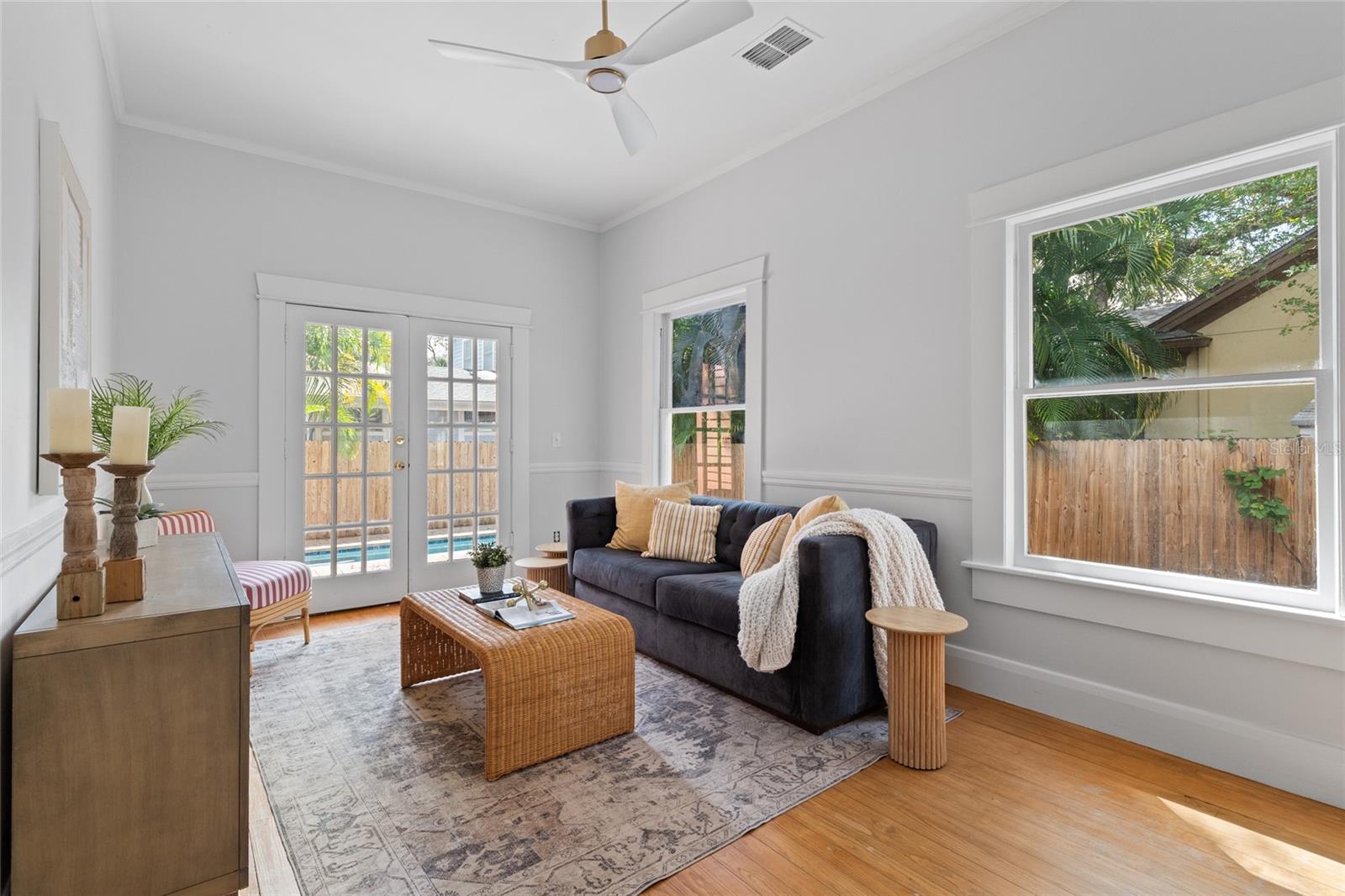 2410 W JETTON AVE — photo 10