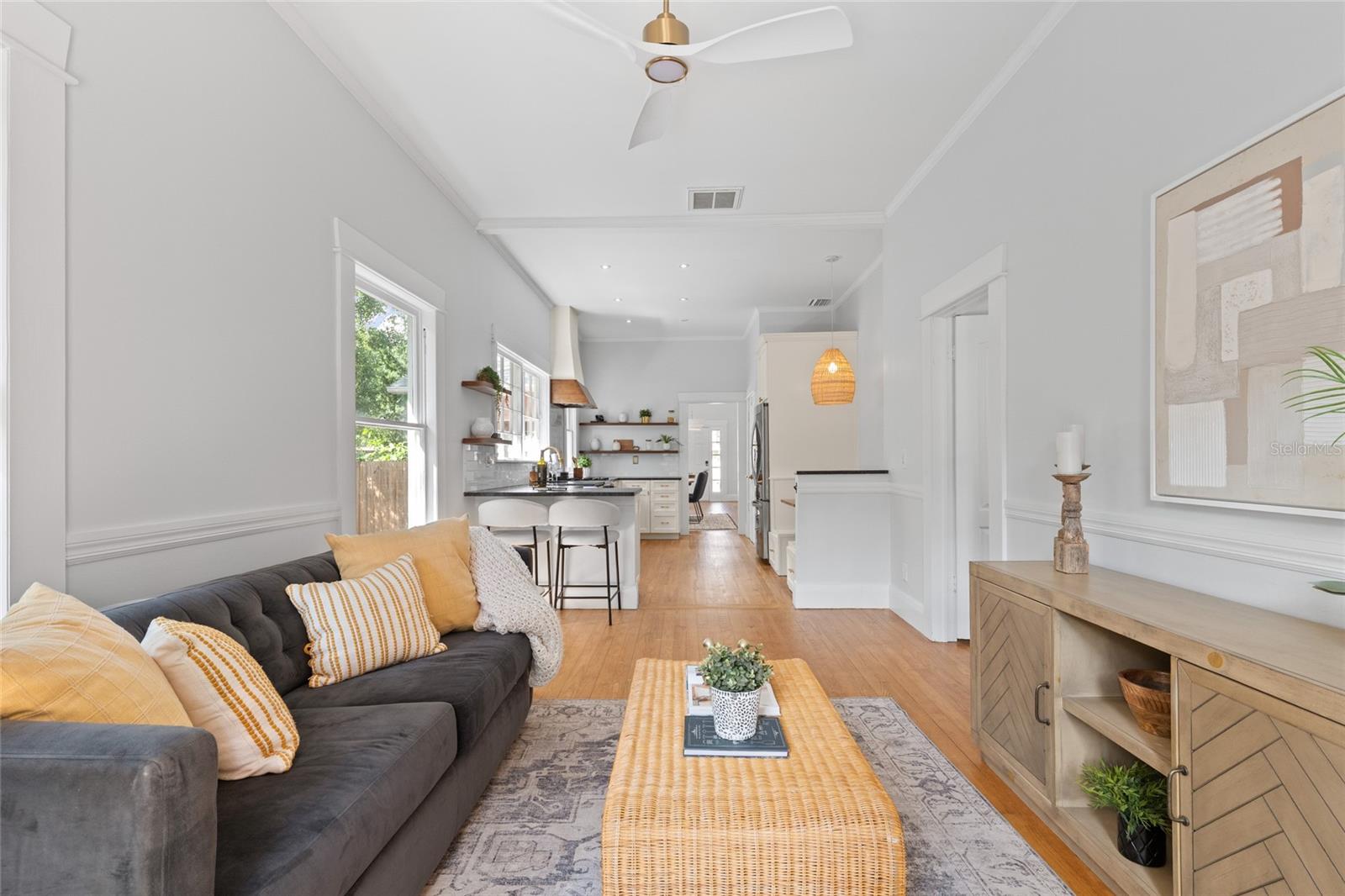 2410 W JETTON AVE — photo 11