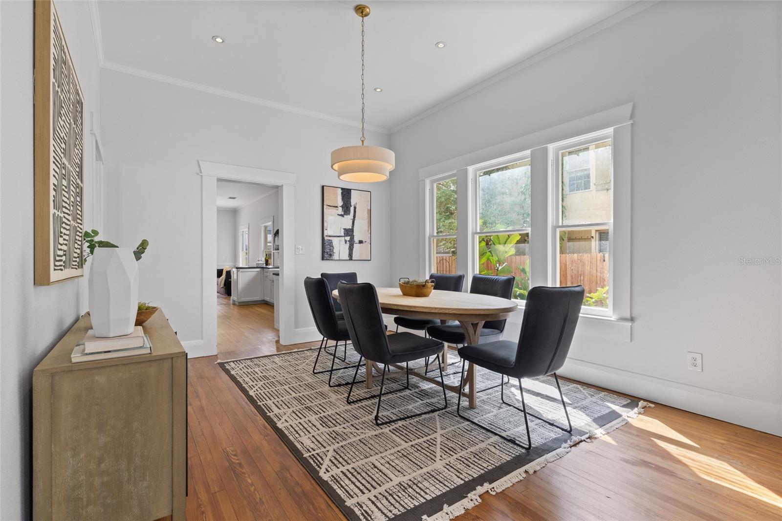 2410 W JETTON AVE — photo 7