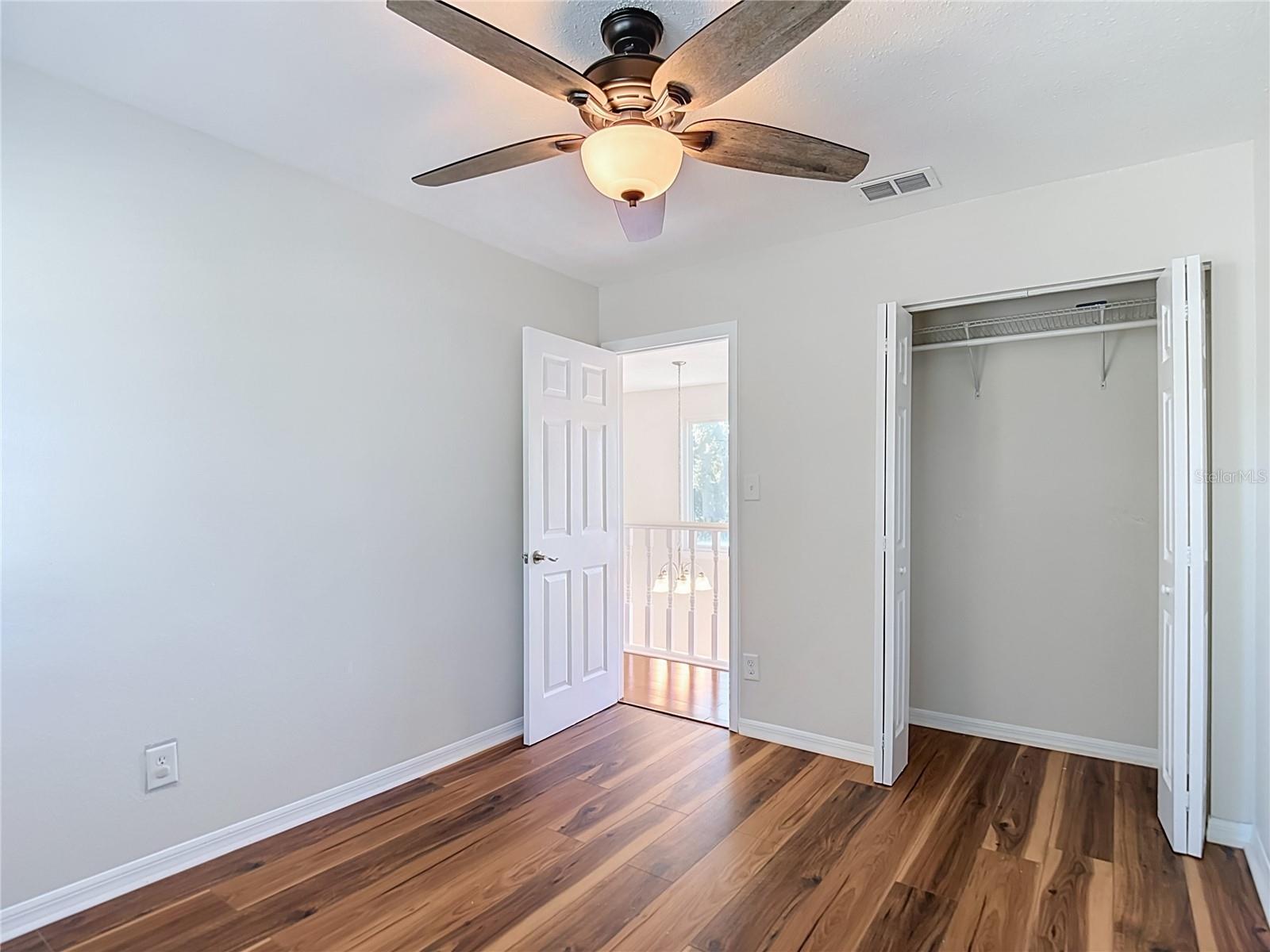 607 BREEZEWAY CT — photo 27