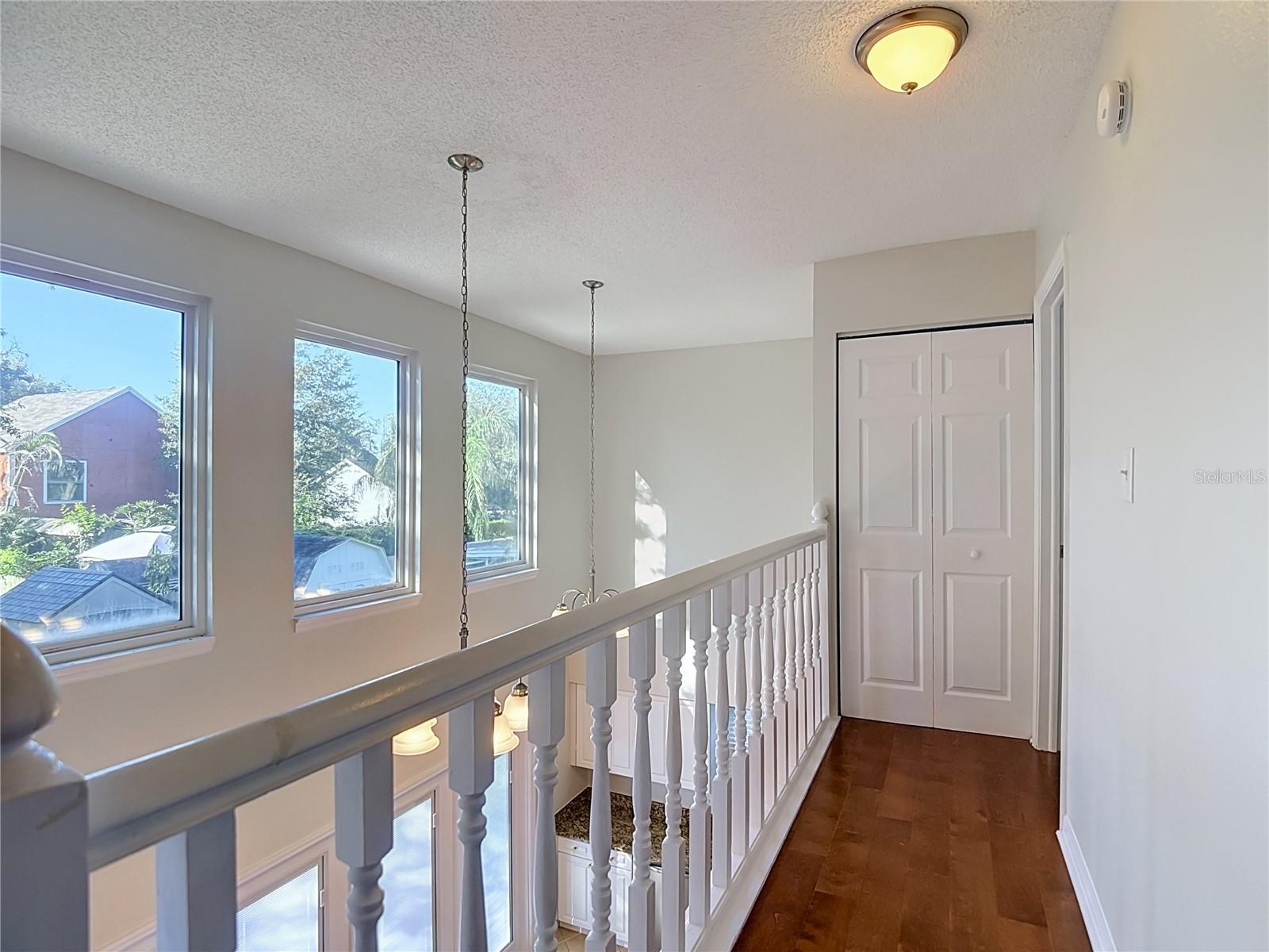 607 BREEZEWAY CT — photo 38