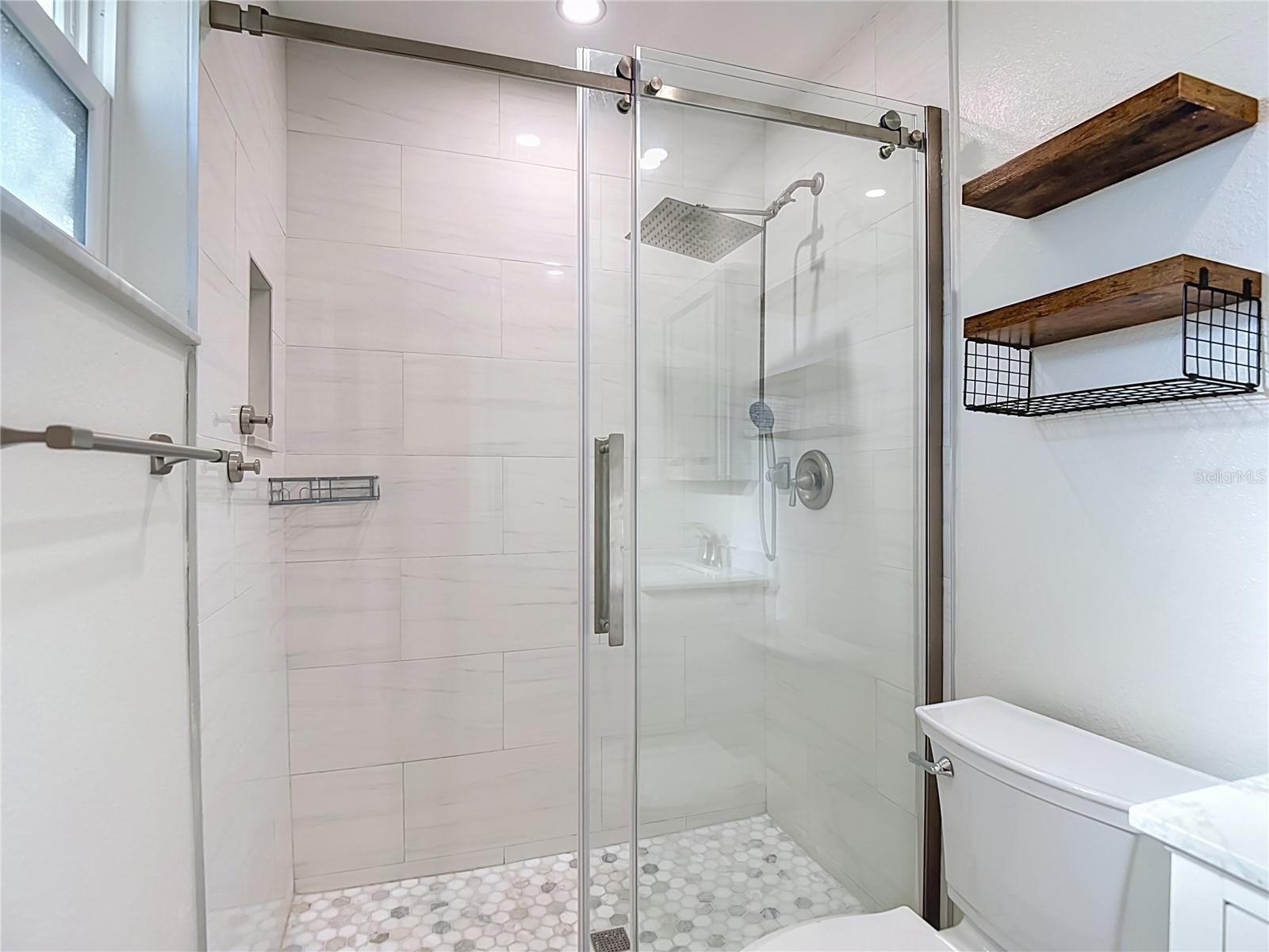 607 BREEZEWAY CT — photo 35