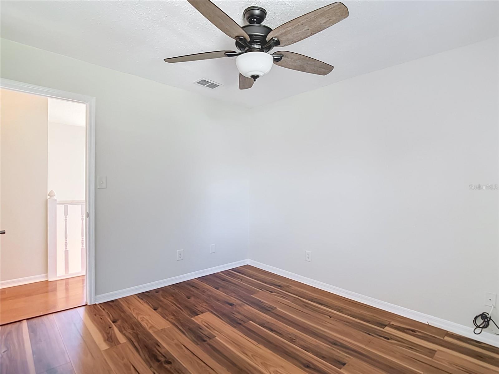 607 BREEZEWAY CT — photo 34