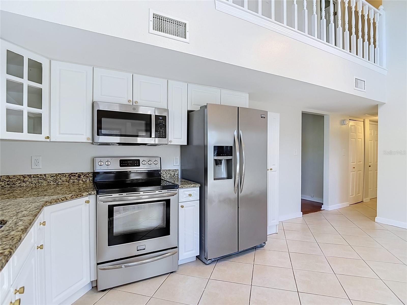 607 BREEZEWAY CT — photo 11