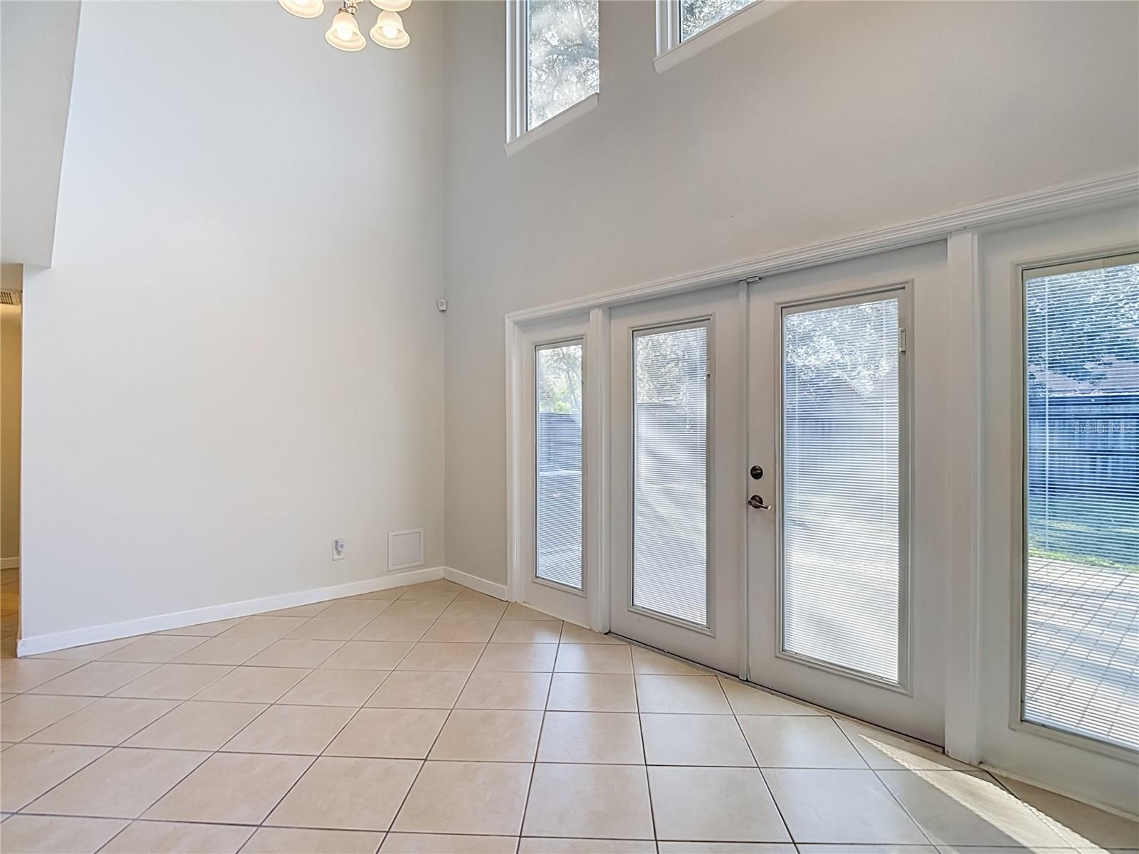 607 BREEZEWAY CT — photo 15