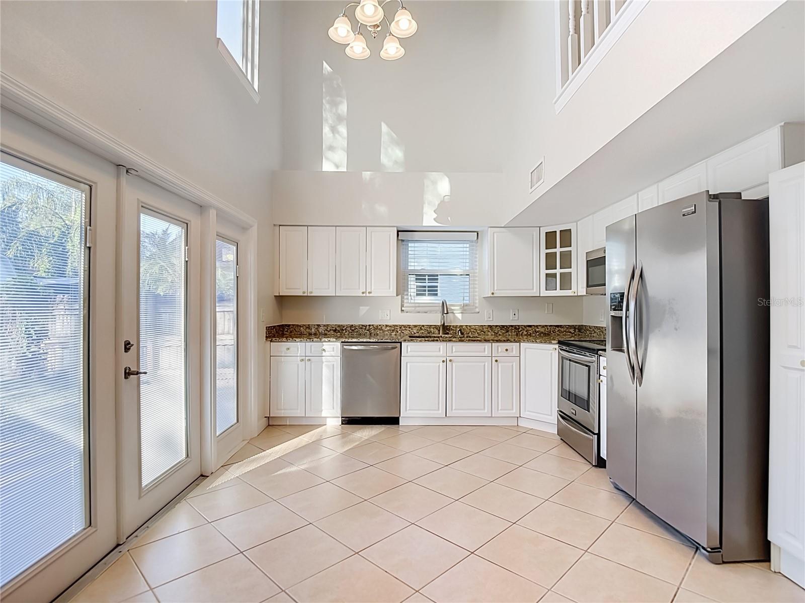 607 BREEZEWAY CT — photo 4