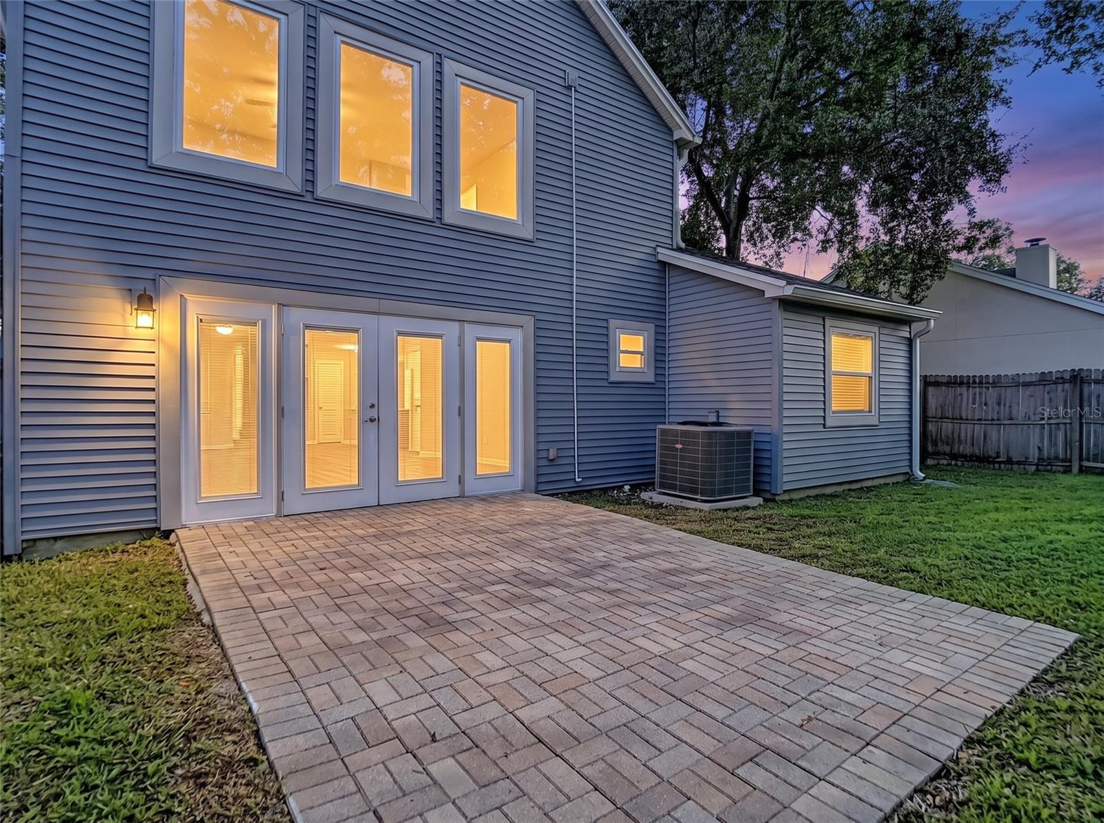 607 BREEZEWAY CT — photo 3