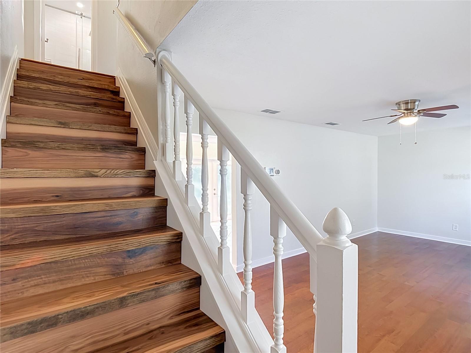 607 BREEZEWAY CT — photo 25