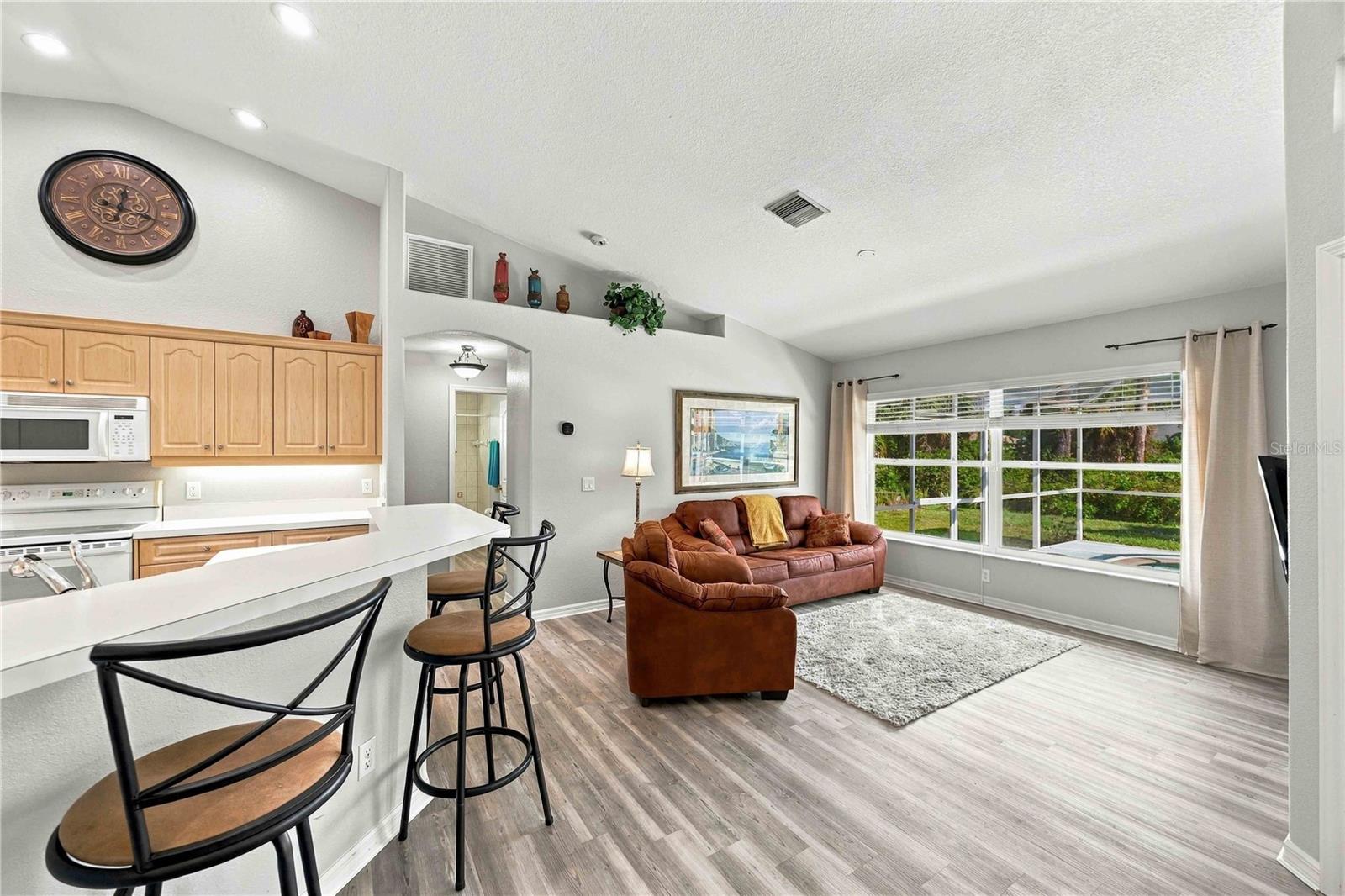 4840 FOXHALL RD — photo 17