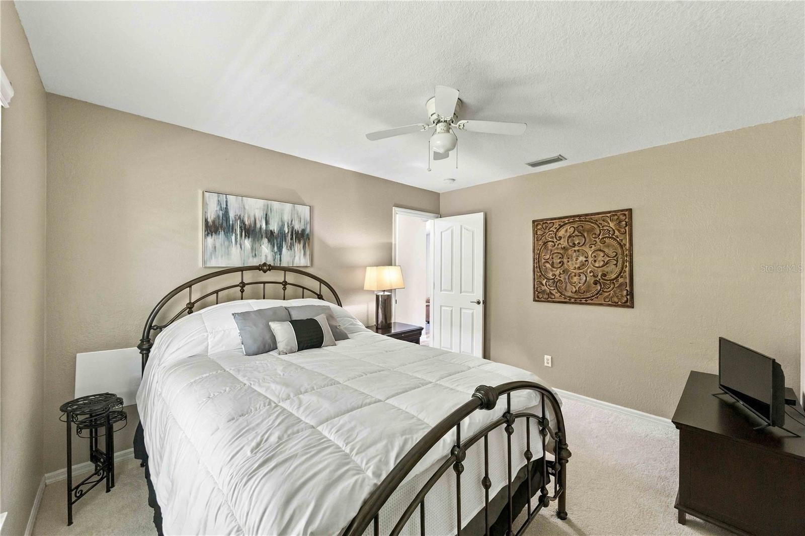 4840 FOXHALL RD — photo 31