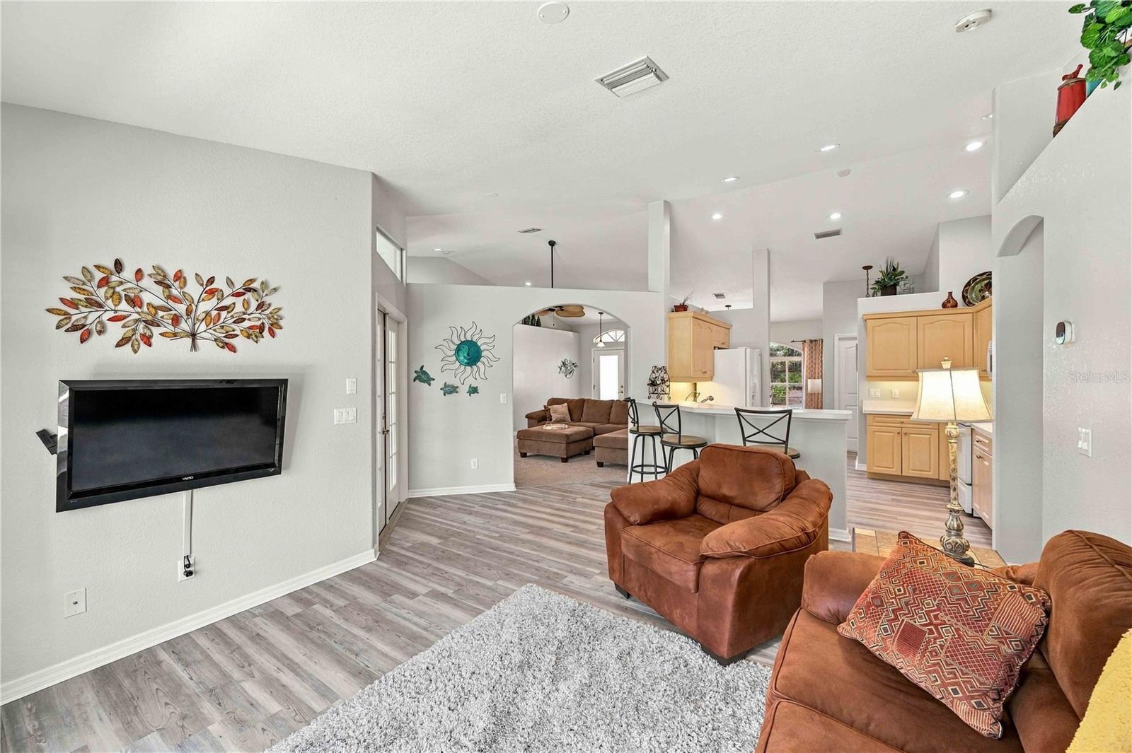 4840 FOXHALL RD — photo 21