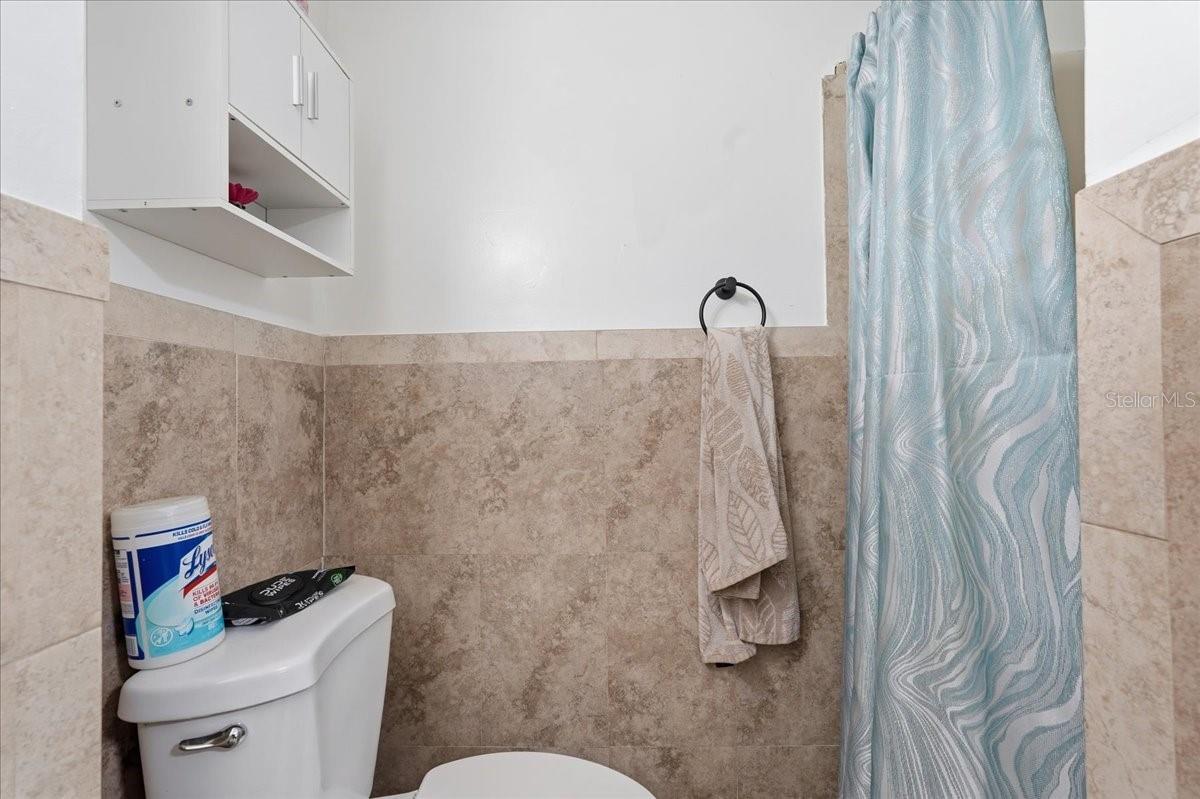 7603 WOODLAND OAKS CT — photo 45
