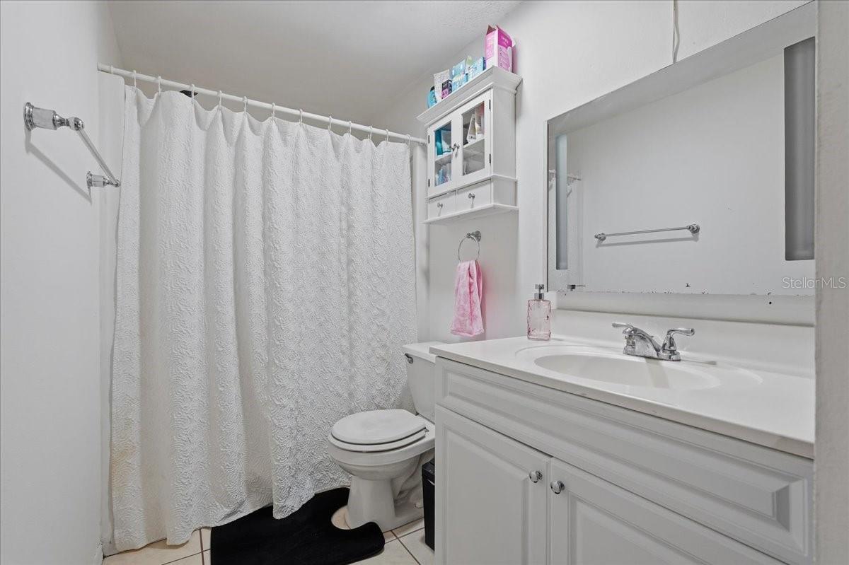 7603 WOODLAND OAKS CT — photo 21