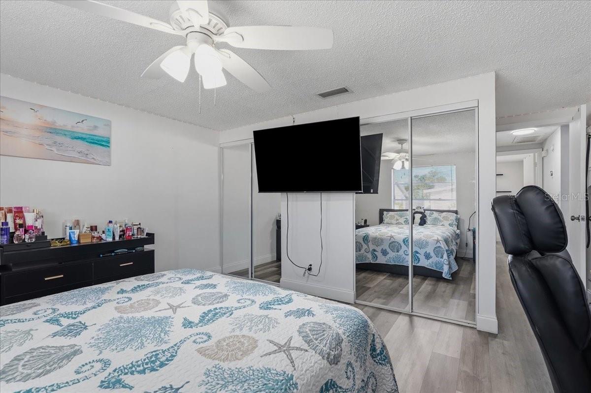 7603 WOODLAND OAKS CT — photo 22