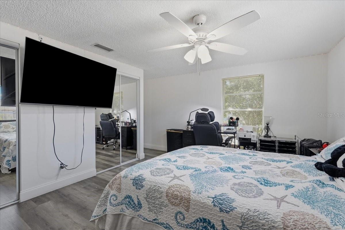7603 WOODLAND OAKS CT — photo 23