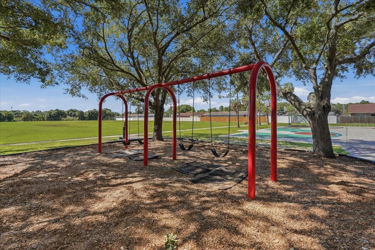 7603 WOODLAND OAKS CT — photo 56