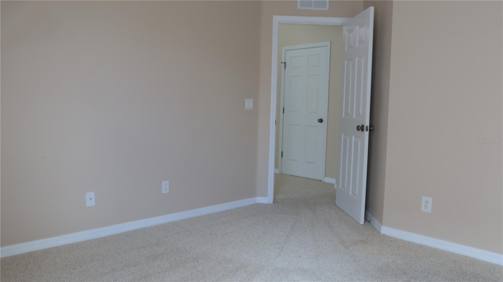 2552 HOBBLEBRUSH DR — photo 25