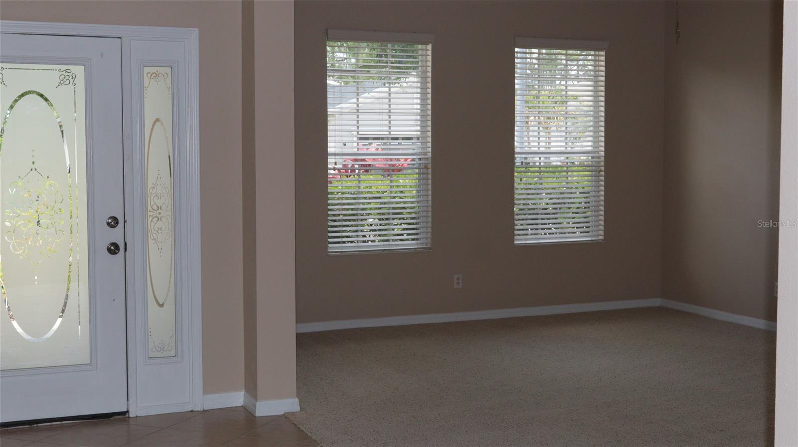 2552 HOBBLEBRUSH DR — photo 2