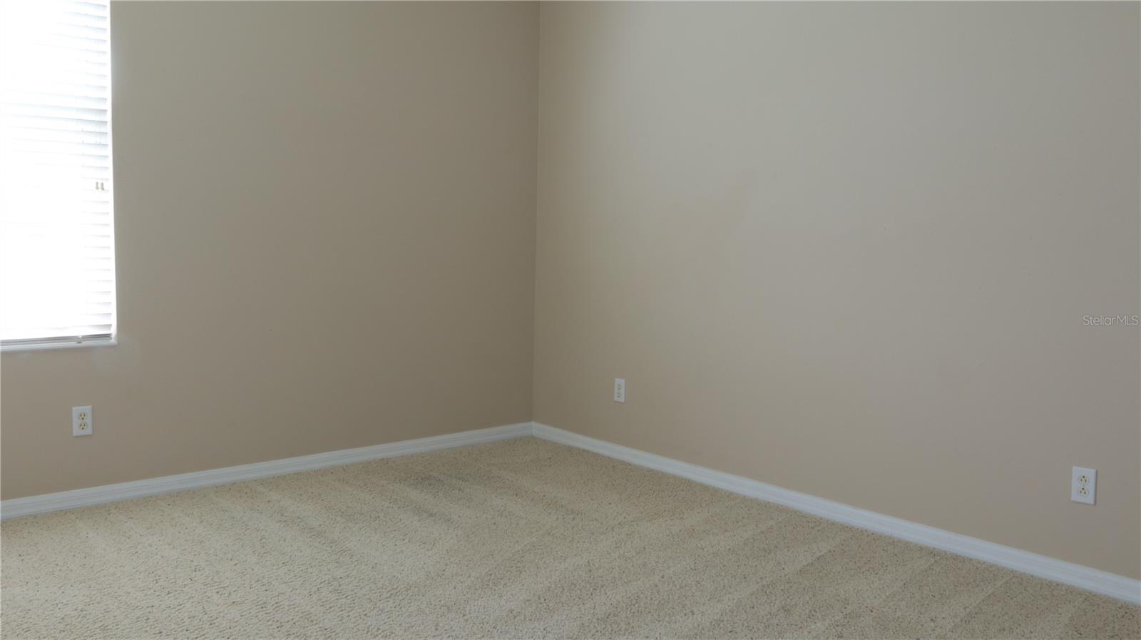 2552 HOBBLEBRUSH DR — photo 22