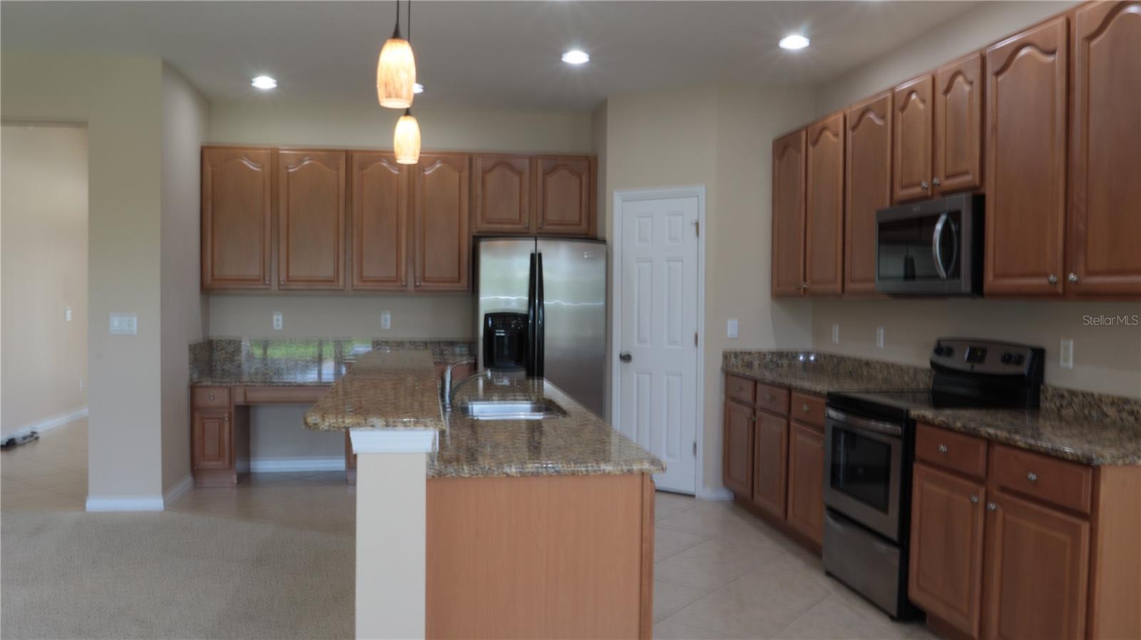 2552 HOBBLEBRUSH DR — photo 8