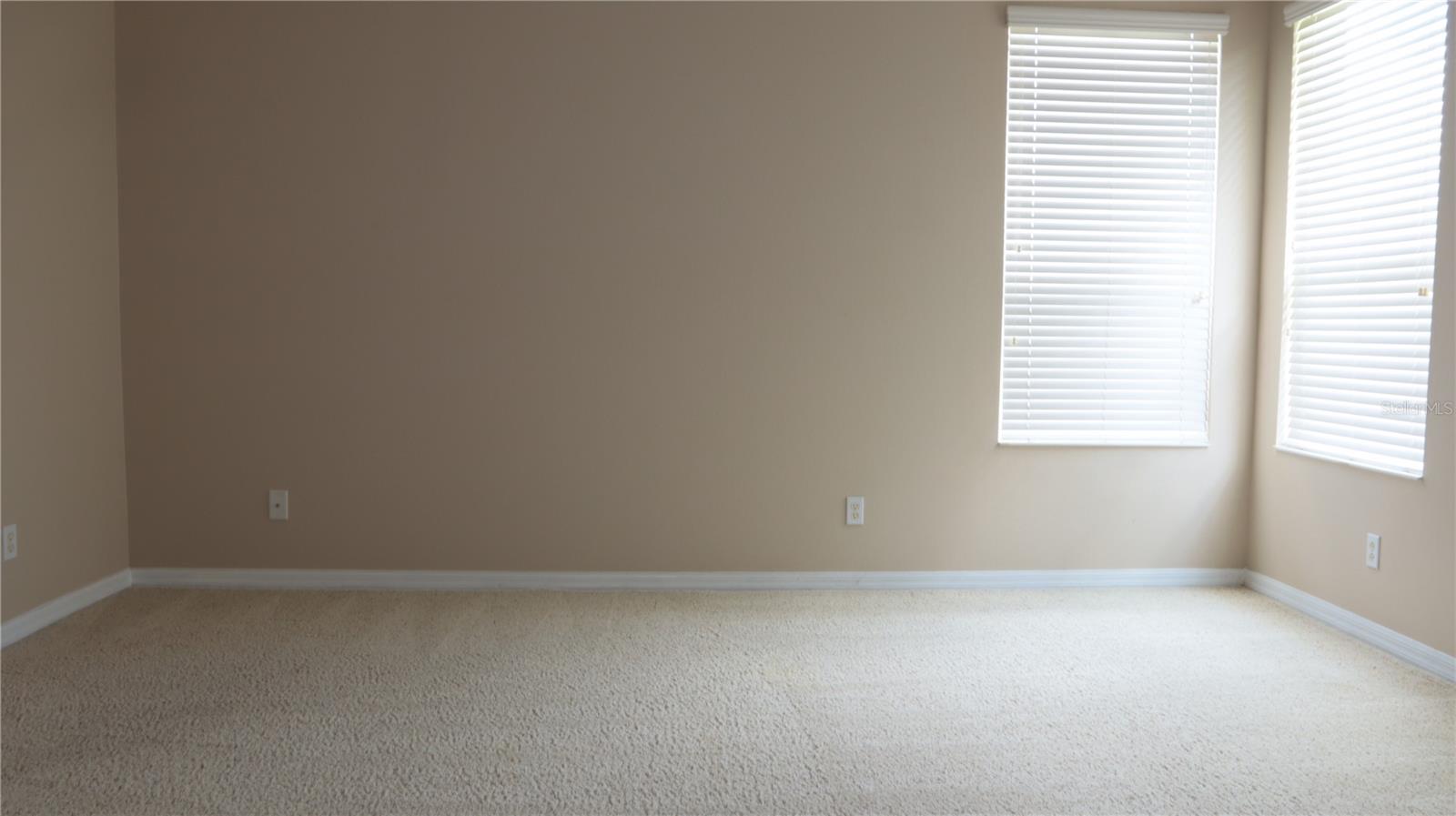 2552 HOBBLEBRUSH DR — photo 15