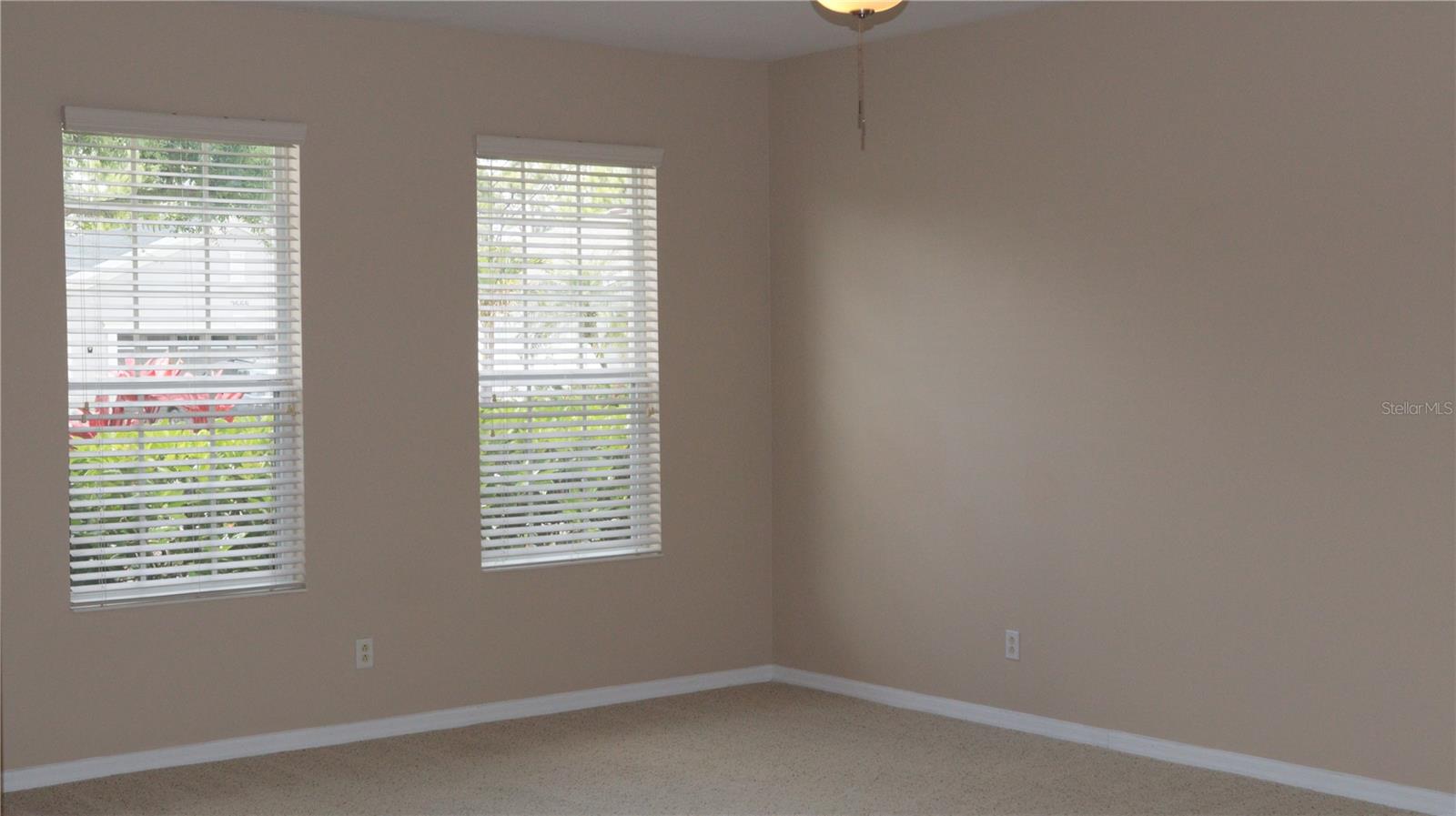2552 HOBBLEBRUSH DR — photo 3