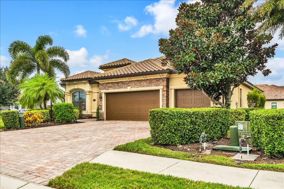 13003 BELKNAP PL — photo 40