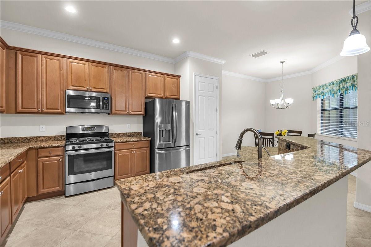 13003 BELKNAP PL — photo 10