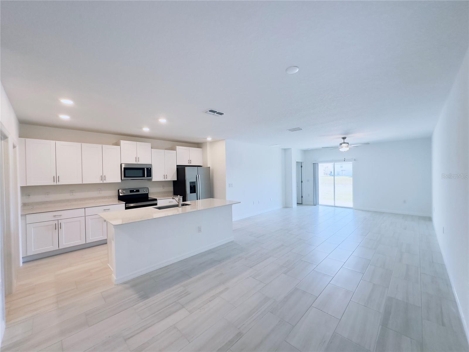 11773 RADIANT SHORE LOOP — photo 8