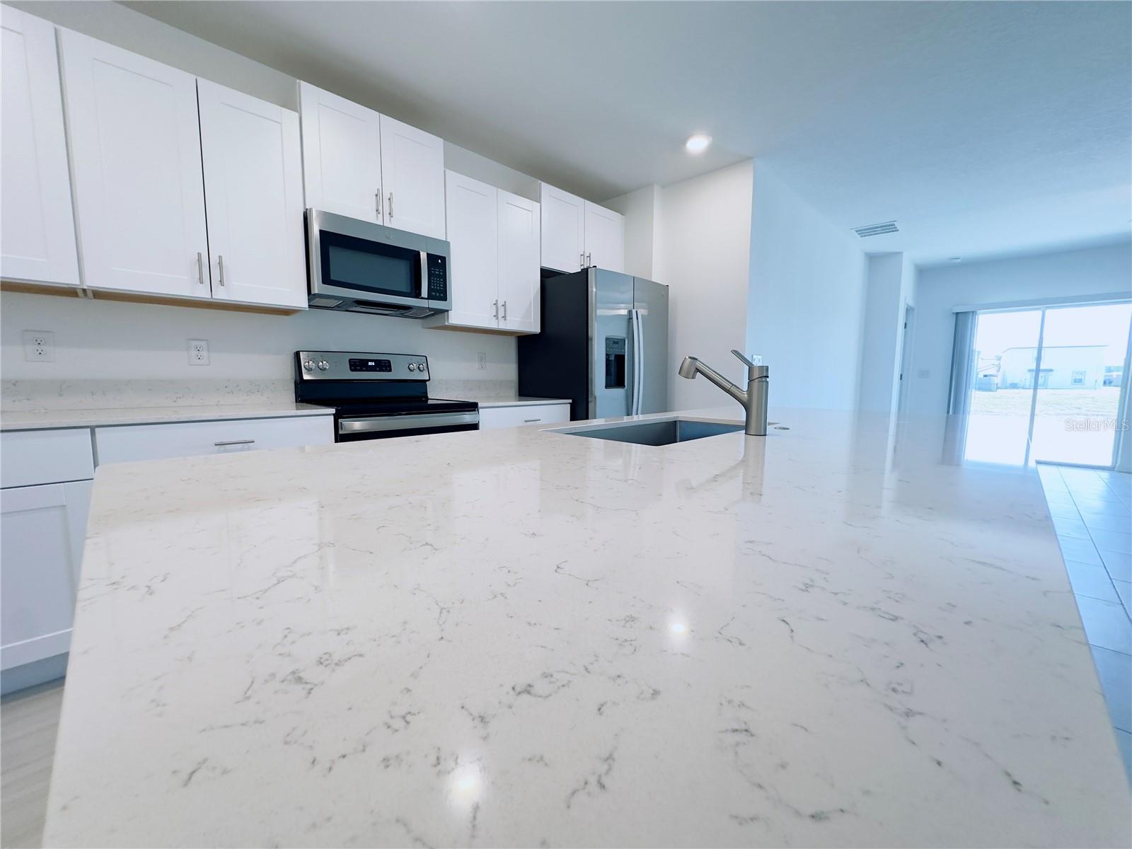 11773 RADIANT SHORE LOOP — photo 7