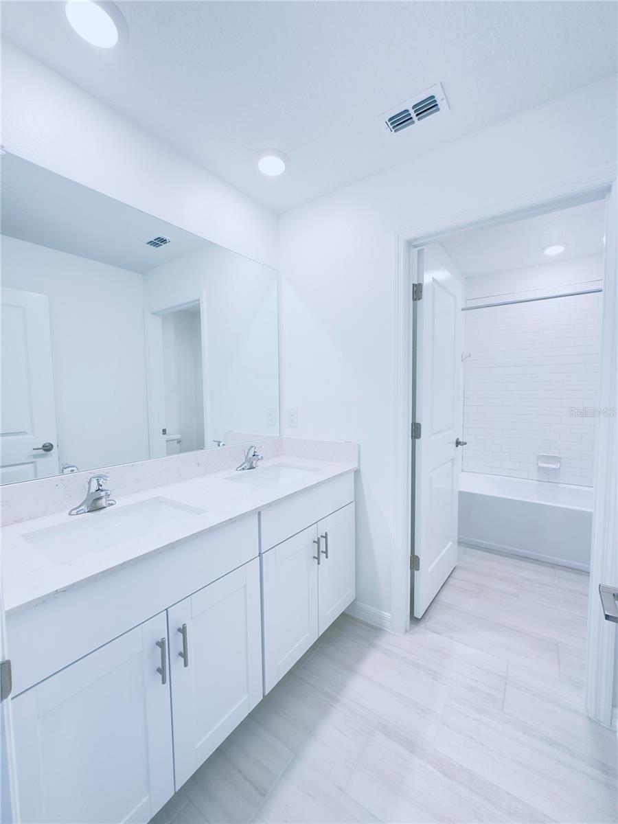 11773 RADIANT SHORE LOOP — photo 24