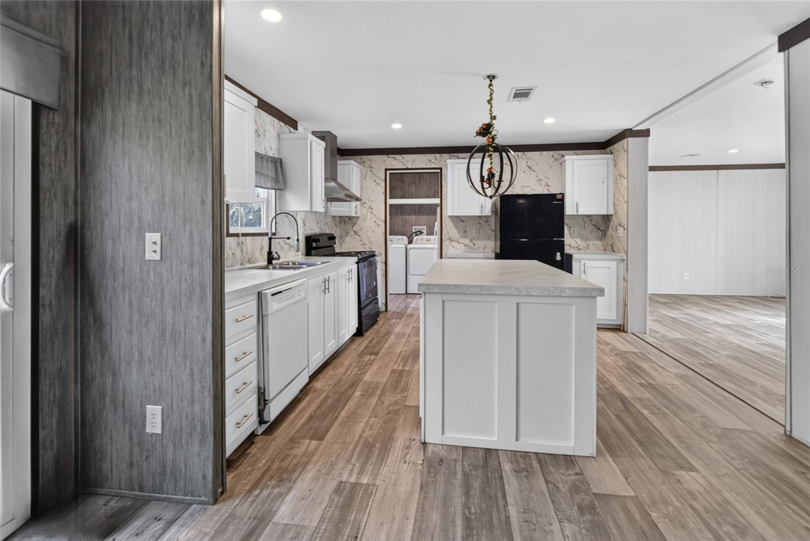 17538 EVELYN CT — photo 21