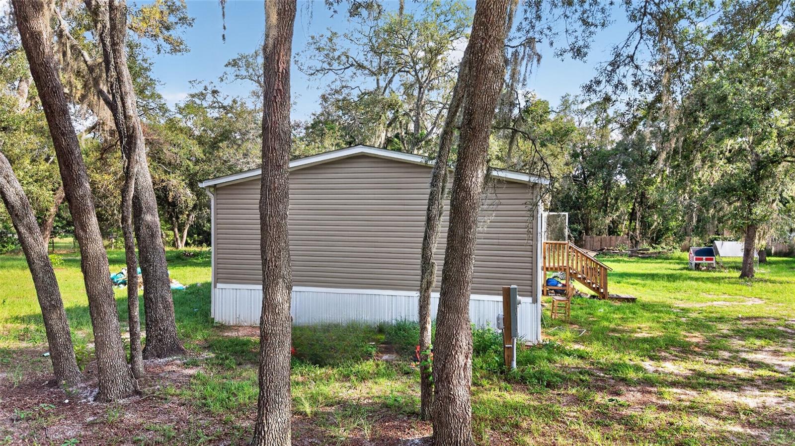 17538 EVELYN CT — photo 35