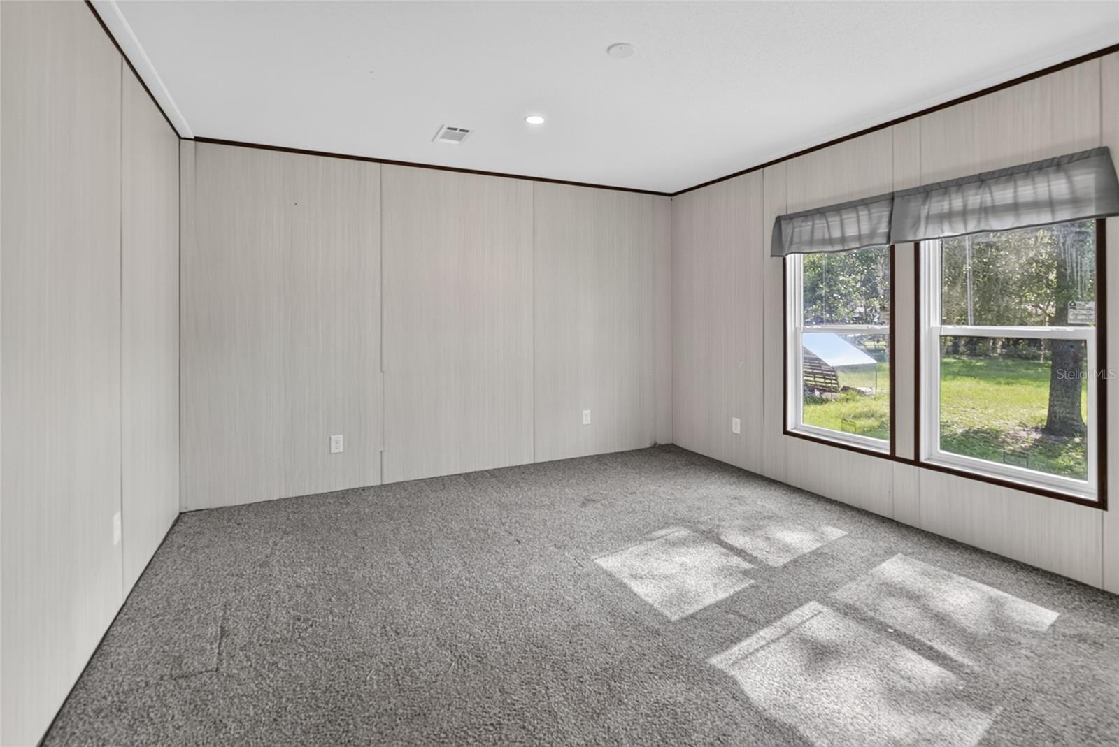 17538 EVELYN CT — photo 32
